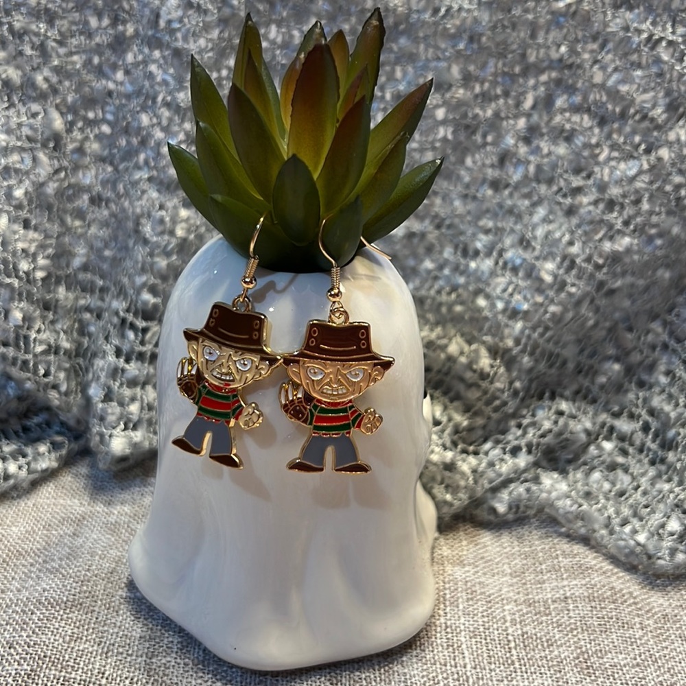 🎃Freddy Kruger Nightmare on Elm Street Earrings🎃